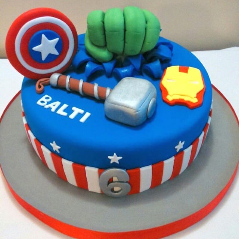 Awesome Avengers cake - Cake Panda
