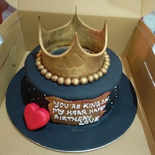 Golden Crown Theme Fondant Cake