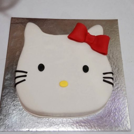 Hello Kitty Face Fondant Cake