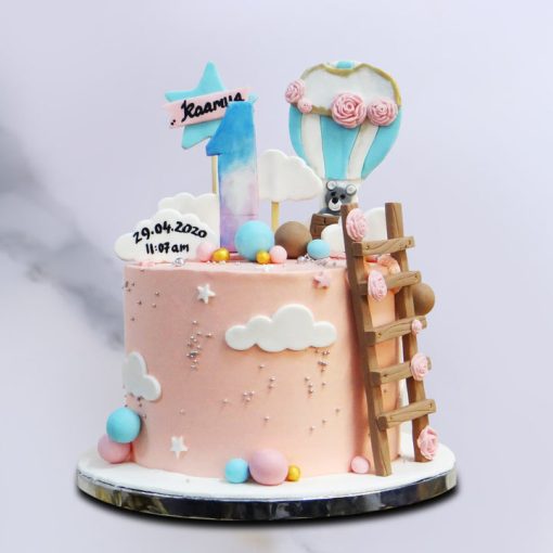 Hot Air Balloon Semi Fondant Cake