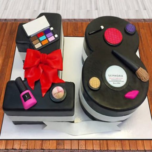 Makeup Numeric Fondant Cake