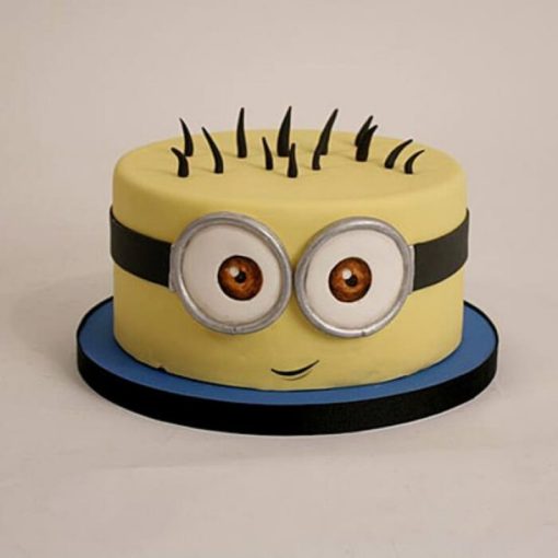 Minion Cartoon Fondant Cake