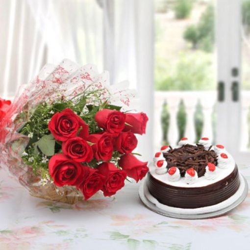 Red Roses with Blackforest Cake