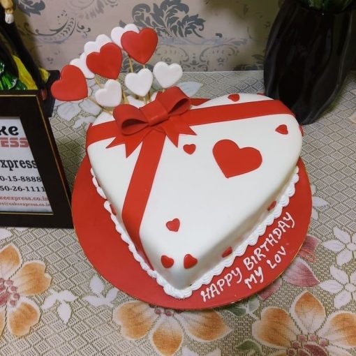 Romantic Heart Fondant Cake